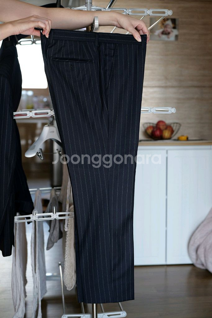 맨온더분 스트라이프 더블 브레스티드 수트 48--5