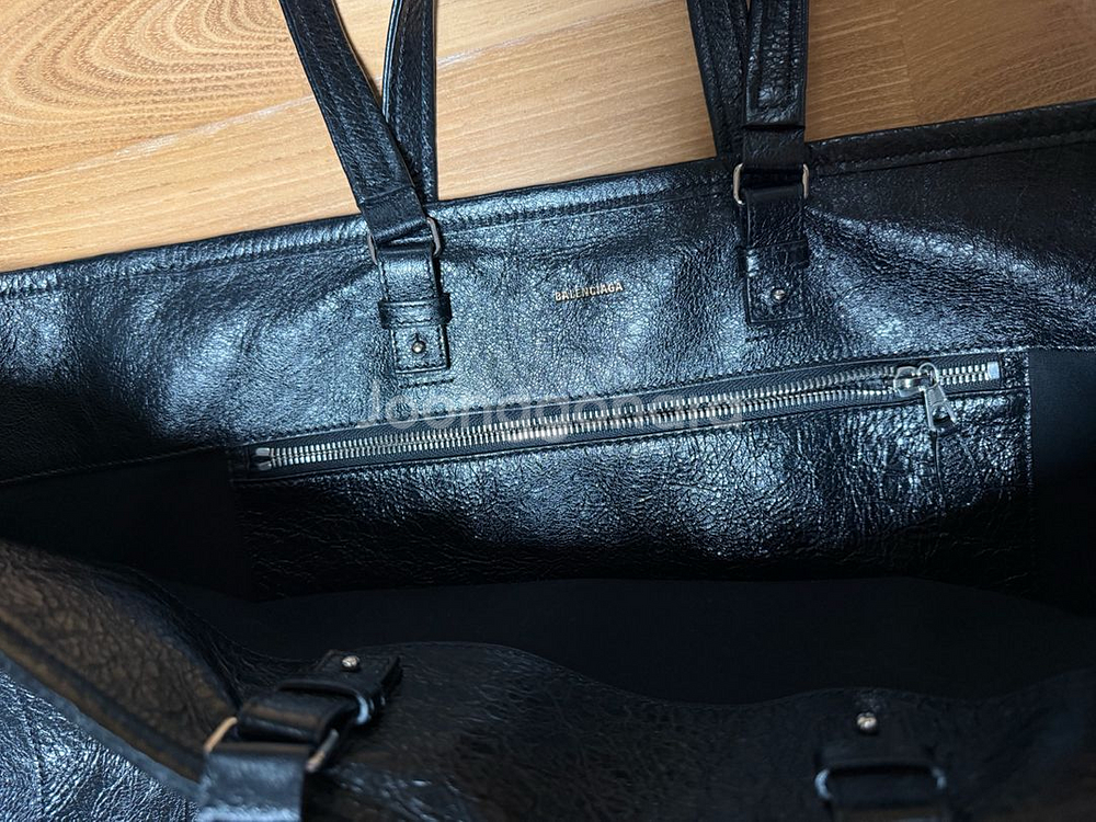 발렌시아가 이스트웨스트 라지백--3