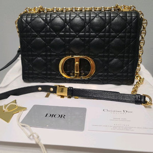 디올 카로 미듐