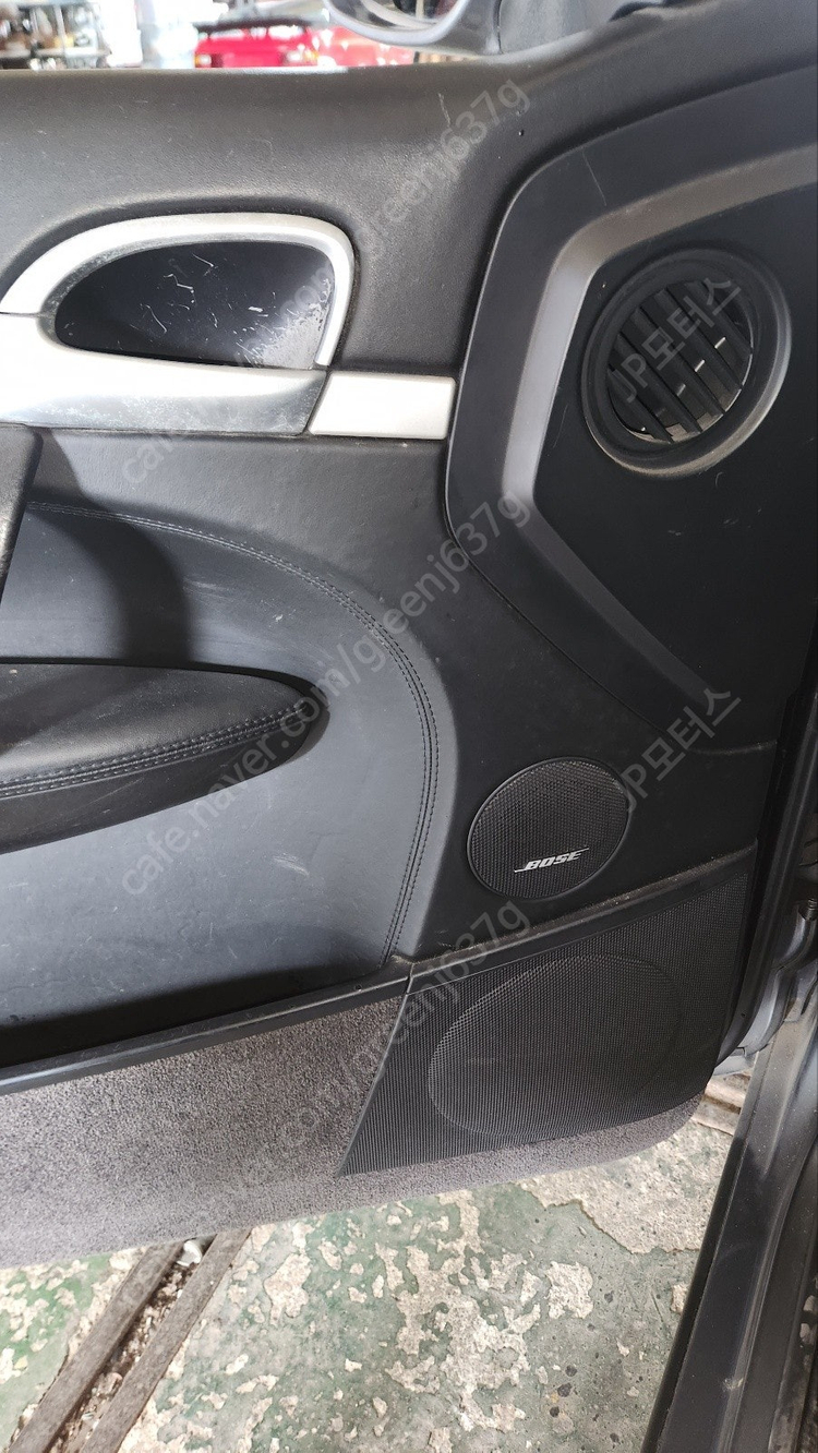 [중고]2005년식 955 카이엔 4.5L V8 운전석 도어 앗세이 판매합니다 (쥐색)--8