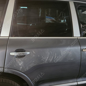 [중고] 2005년식 955 카이엔 4.5L V8 리어 왼쪽 도어 앗세이 판매합니다