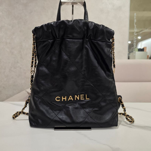 샤넬 22백팩 스몰 금장 신형내장칩