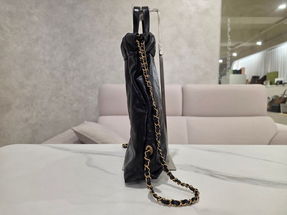 샤넬 22백팩 스몰 금장 신형내장칩--2