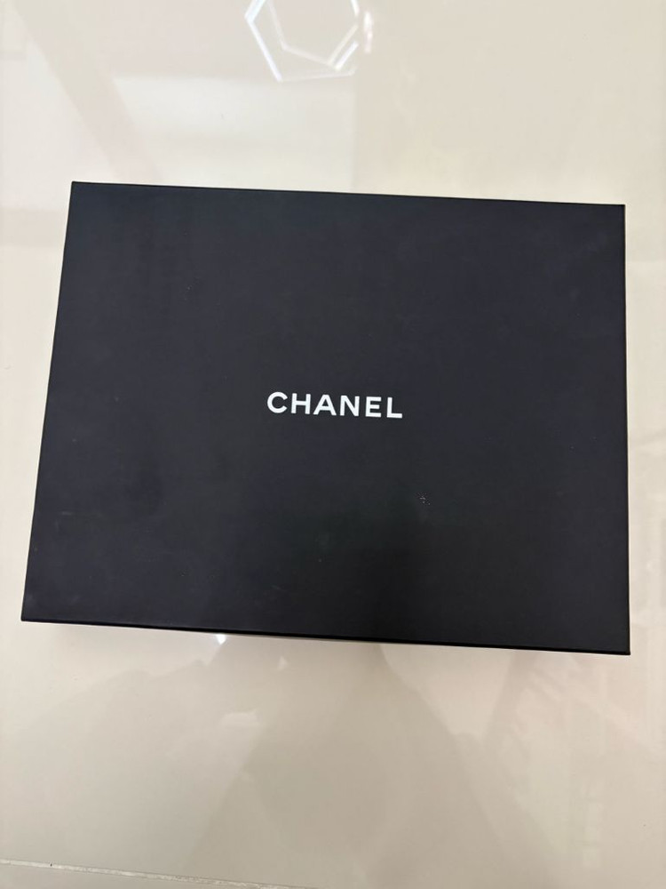 [정품]샤넬 캐비어 클러치 뉴미듐 블랙 은장 풀박스--1