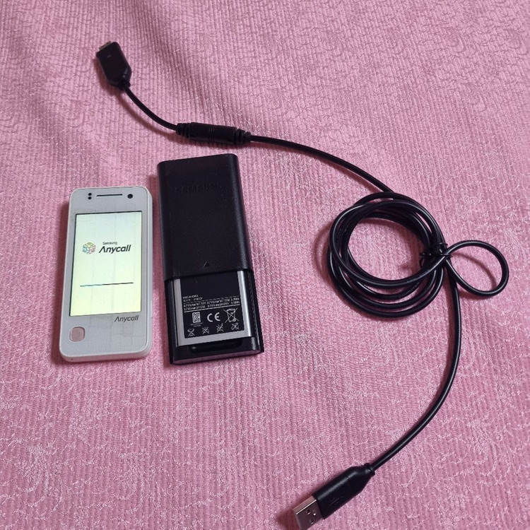 삼성 노리터치폰, 충전거치대, 충전선, 배터리여분--0