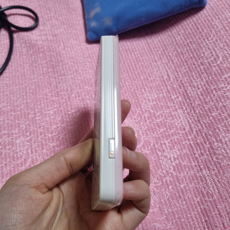 삼성 노리터치폰, 충전거치대, 충전선, 배터리여분--1