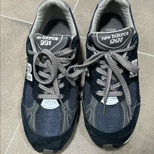 뉴발란스 991 이미지