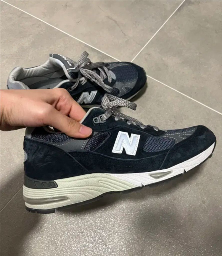 뉴발란스 991 이미지