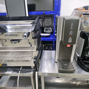 커피머신2구/자동핫워터 디스펜서 /자동 그라인더 세트 이미지