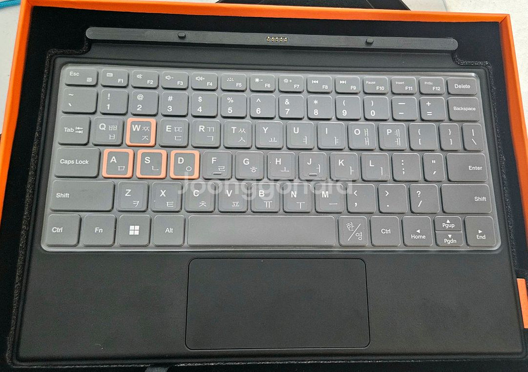 UMPC 원엑스플레이어 X1 8840U--2