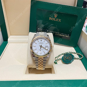 로렉스 126333 신형 데이저스트 41 화이트판 옐골