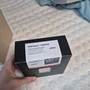 라이젠 7800x3d 1회 장착 팝니다