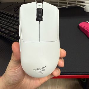 레이저 데스에더 프로 v4 무선 게이밍 마우스