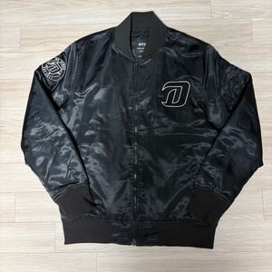 [L] NC다이노스 한정판 항공 점퍼