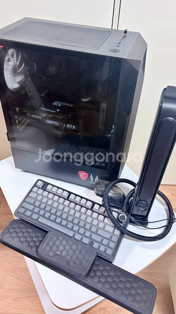 데스크탑 3060. 저장용량 2.5테라. 램32기가. 키보드마우스스피커포함.--4