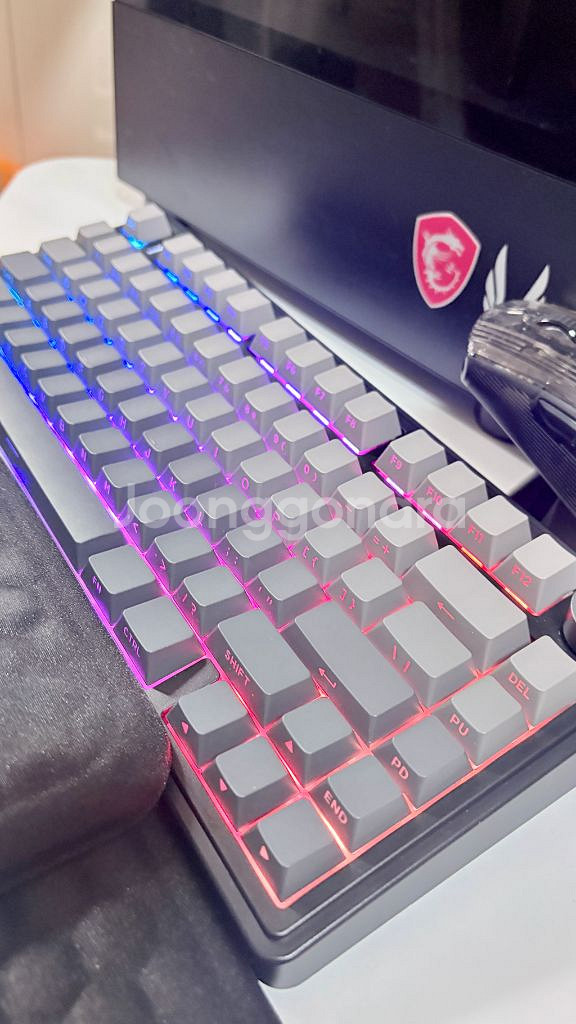 데스크탑 3060. 저장용량 2.5테라. 램32기가. 키보드마우스스피커포함.--6