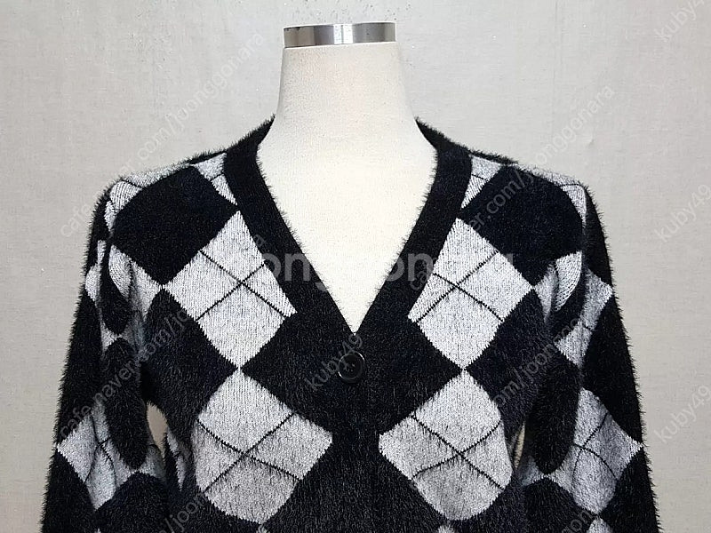 미착용)아가일 여성 숏 니트 가디건 55-55반--3