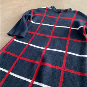 도톰한 니트,여성 니트,체크 니트, 루즈핏니트, 니트원피스, 프리사이즈