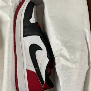 조던1 레트로 로우 블랙토 250 판매합니다