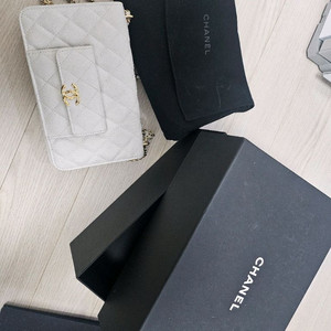 샤넬 캐비어 레더 체인백