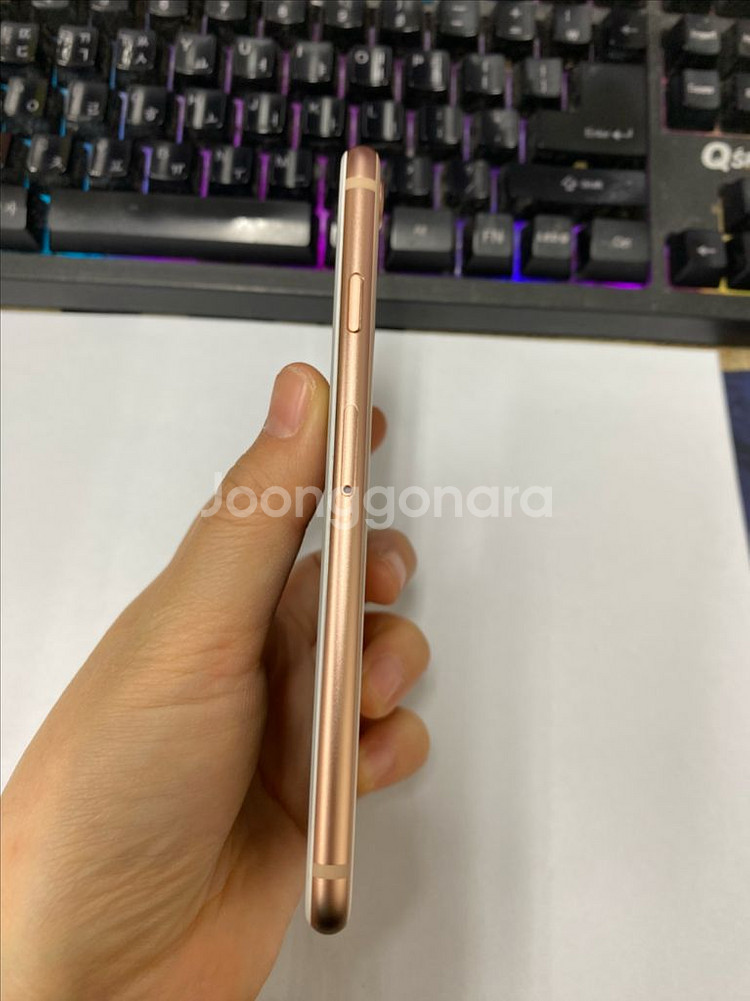 아이폰8 로즈골드 SSS급 64GB 배터리100%--5