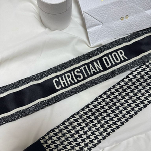 디올 몽테인 미차 (가격다운)