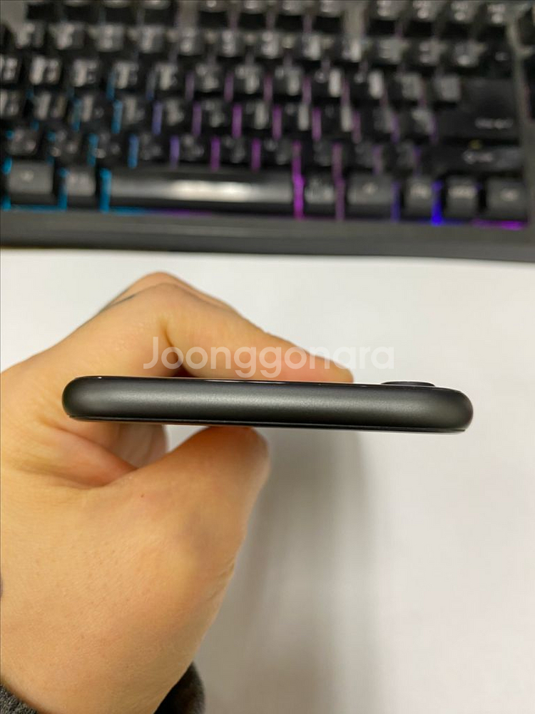 아이폰8 스그 특SSS급 256GB 배터리100% 선물용--3