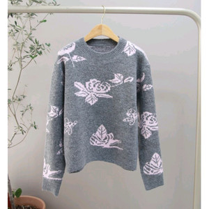 장미 플로럴 패턴 니트 스웨터 free 새것