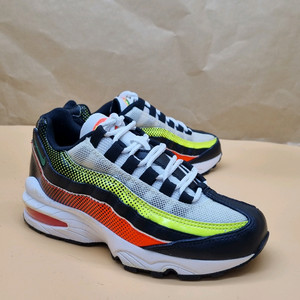 나이키 에어맥스95 레트로 퓨처 운동화230