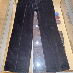 브리오니 블랙 벨벳 바지 36