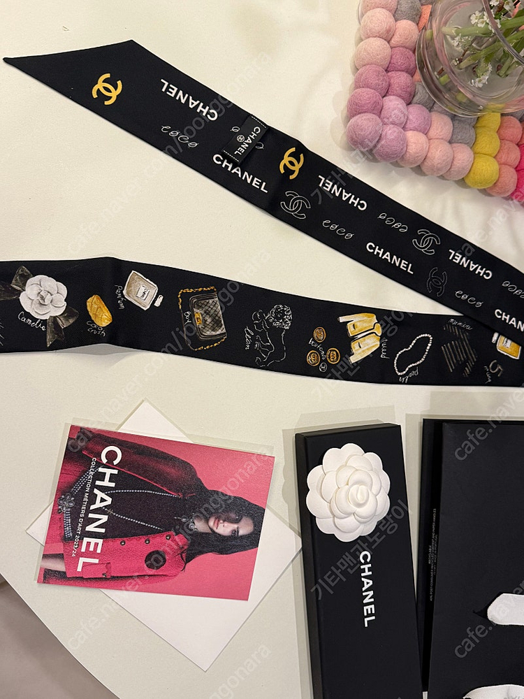 샤넬 트윌리 시그니처 스카프 새상품--1