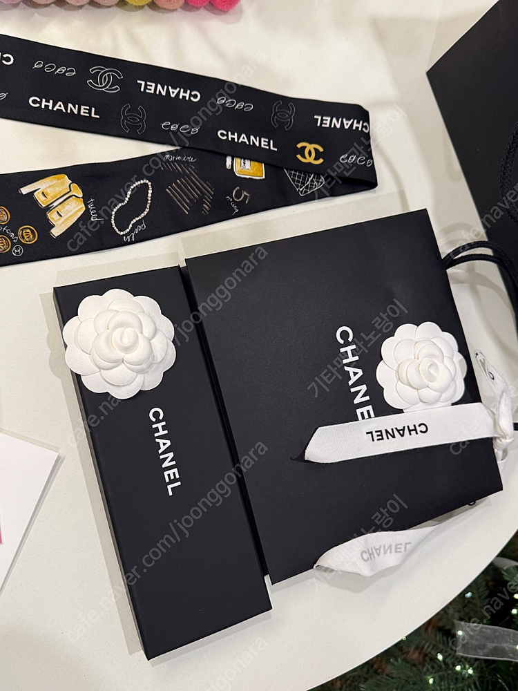 샤넬 트윌리 시그니처 스카프 새상품--2