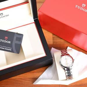 튜더 스타일 12310 34mm 시계 이미지