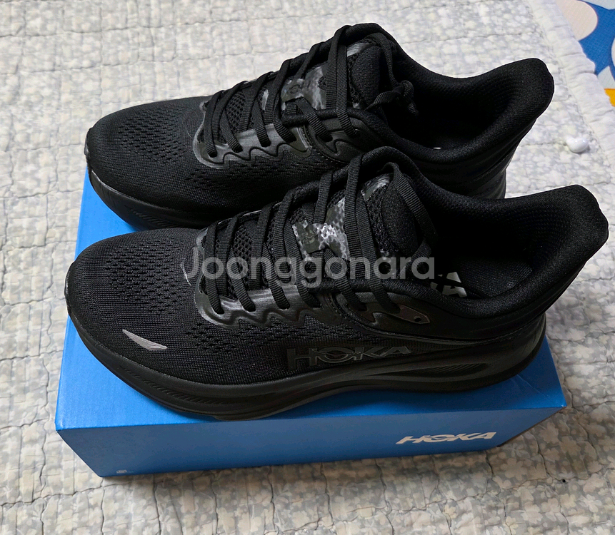 3일 특가)) 호카 본디9 레귤러 운동화 275 새상품 택포--0