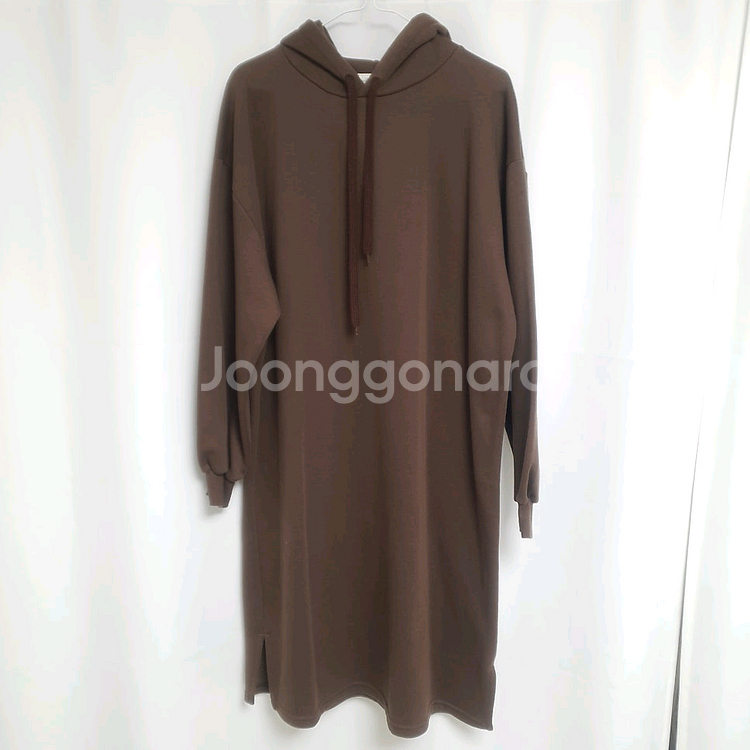 브라운 기모 후드 롱 원피스 / 베이델리 크림치즈마켓 리리앤코 파인땡큐 하비언니 수달쌀롱 로버블 슬로우앤드 니어웨어--0