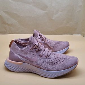 나이키 에픽 리액트 플라이니트 런닝화245