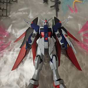 HGCE 데스티니 건담 제우스 실루엣 가조립 팝니다.