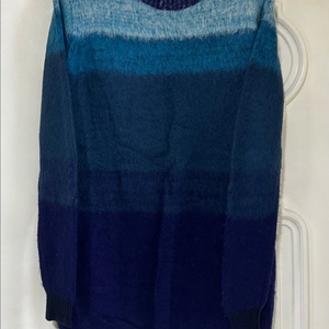 ab.plus 여성 블루 그라데이션 긴팔 니트