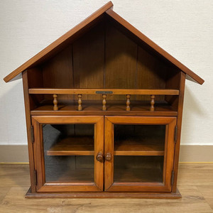 빈티지 원목 집모양 벽걸이 선반 장식장 양도