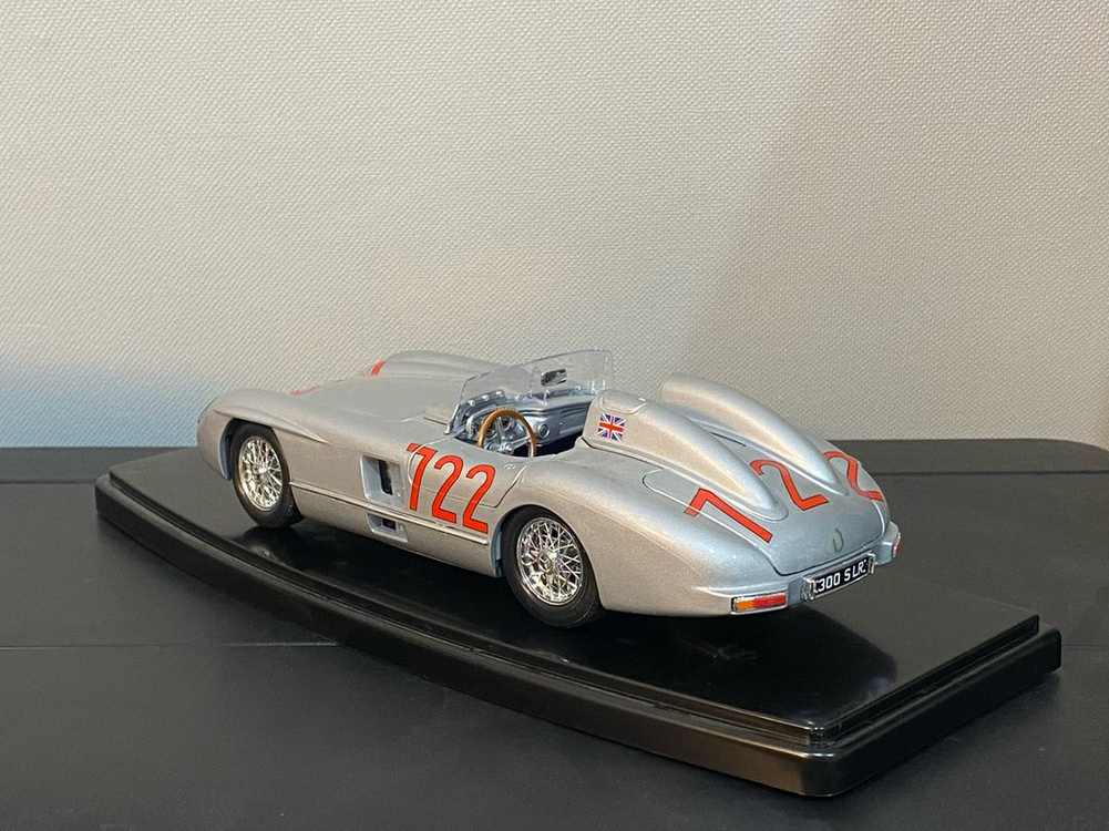 1/18 부라고 벤츠 300 SLR 다이캐스트--1