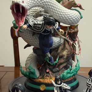 [개봉양품]귀멸의칼날 레진 매직큐브 이구로 오바나이 판매합니다!