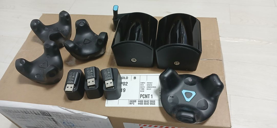 퀘스트 프로 신품, 베이스 스테이션, 트래커--0