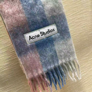 아크네 스튜디오 울 머플러