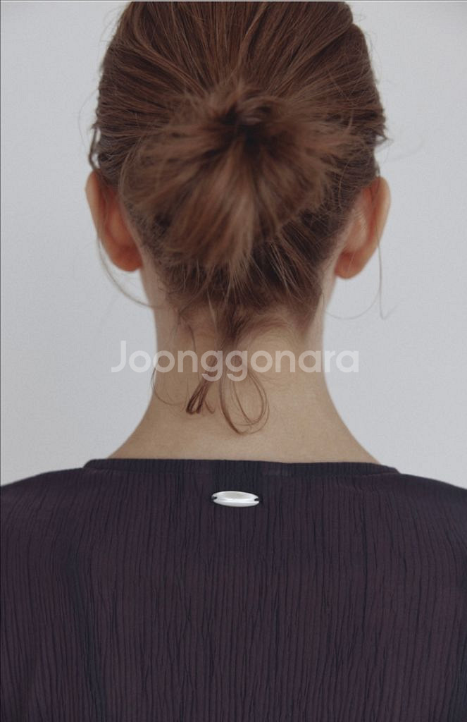 엘로주 플리츠가디건 챠콜네이비 완전새상품--2