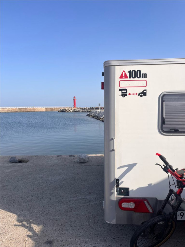 국내 qt320 300급 캠핑 카라반 소형 카라반 미니카라반 노지캠핑 이미지