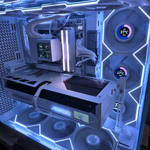 9950x3d 5080어마 리안리 화이트감성(글카,렘64,ssd2t, 부속품 모두 상위옵션)