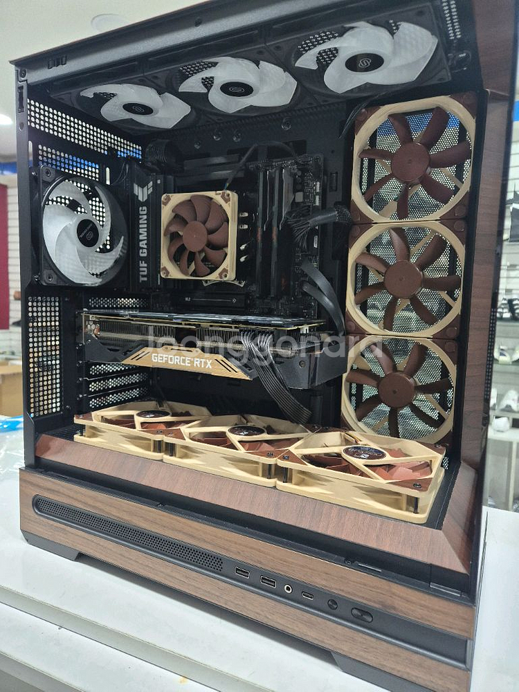 고성능 게이밍 PC 데스크탑--2