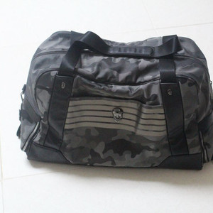 어메이징크리 스트라이프 보스턴백