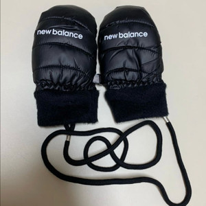 뉴발란스 키즈 손모아장갑 패딩장갑 벙어리
