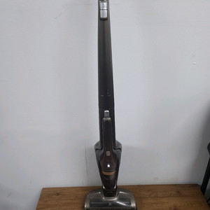 일렉트로룩스 무선청소기 ZB3323BO(세척및청소완,삼성 배터리 교체>1시간31분연속작동)